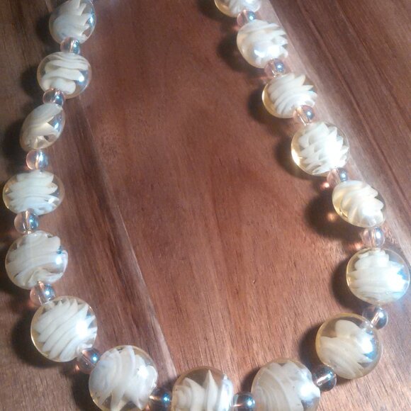 Champagne Color Murano Glass Beaded Silvertone Brass Necklace (20 to 22 Inch) - Picture 4 of 15
